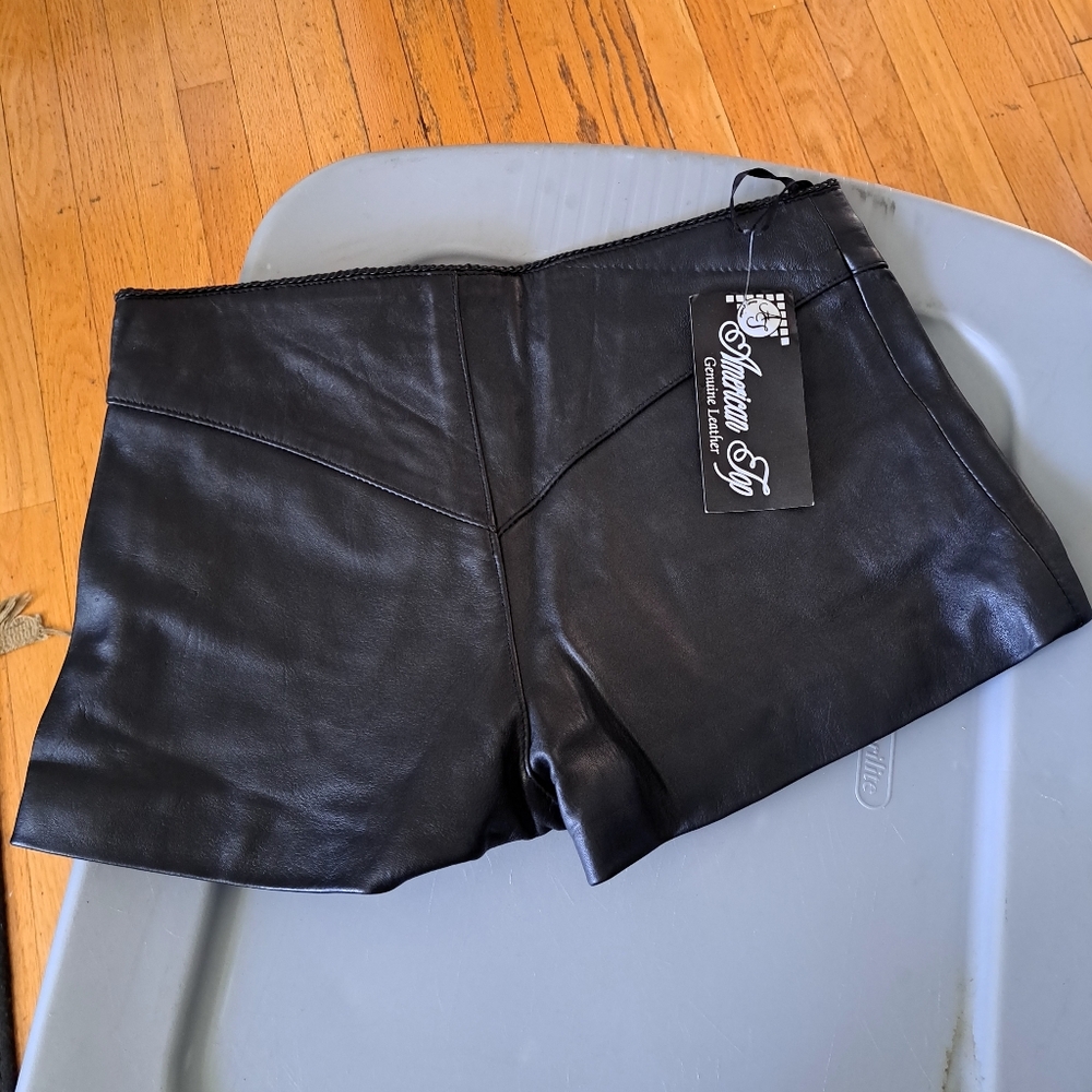American Top Women's Bike Week Zip Front Leather Biker Shorts. Waist 29,